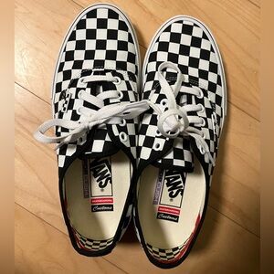 NEW PopCush Authentic Vans black and true white Checkered m7.5 w9